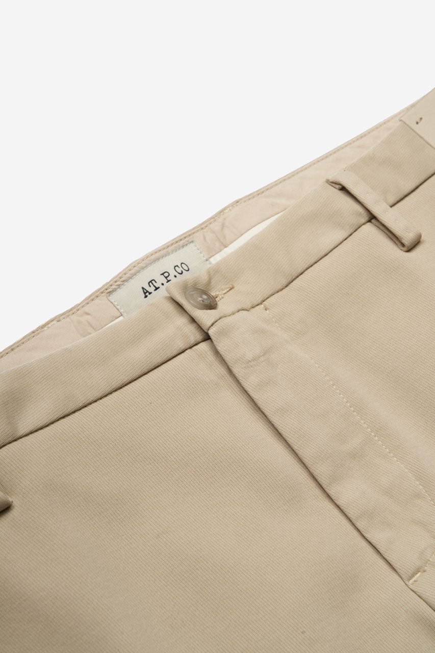 At.p.co Pantalone uomo Sasa chino slim fit in cotone stretch ecru con risvolto