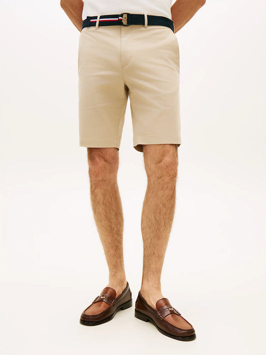 Bermuda uomo Tommy Hilfiger chino Denton beige con cintura interno gamba 24 cm MW0MW42349RBT