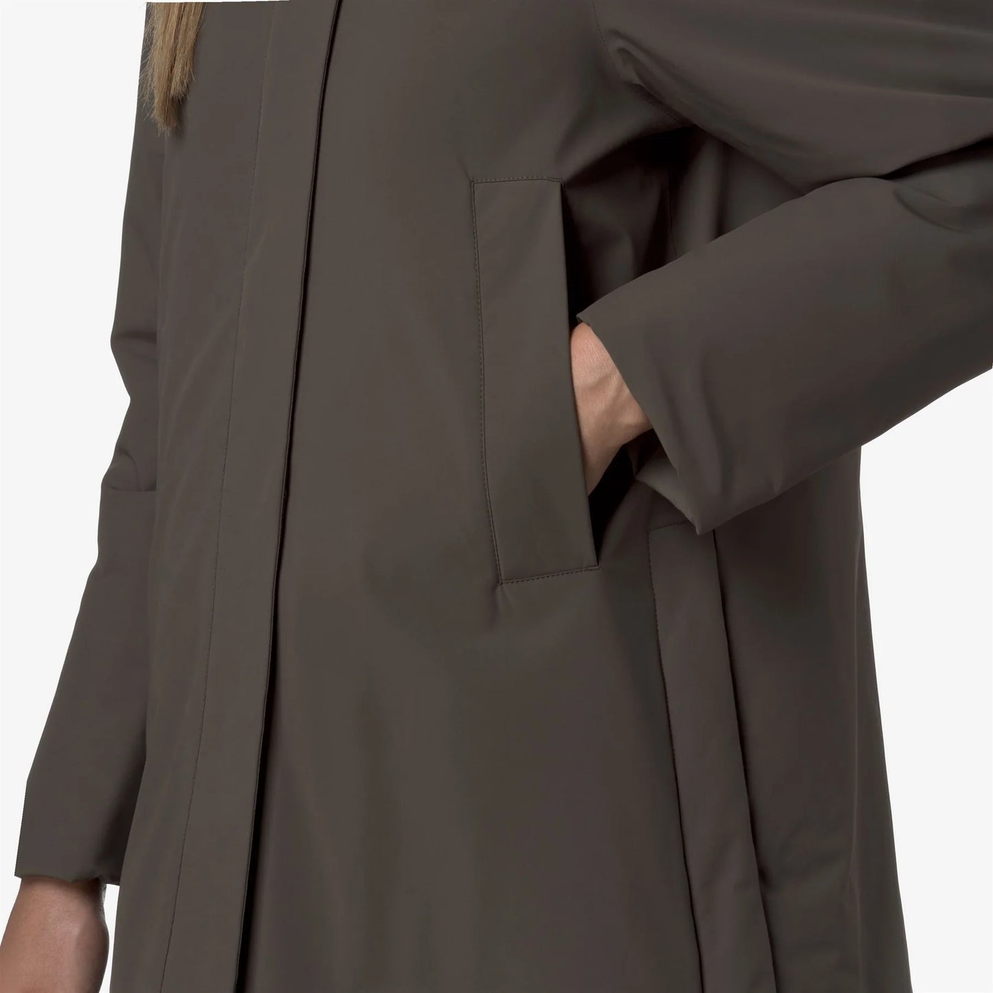 K-WAY Marla Capospalla donna calda di media lunghezza con cappuccio da donna, colore oliva nero. K7125LW XRG