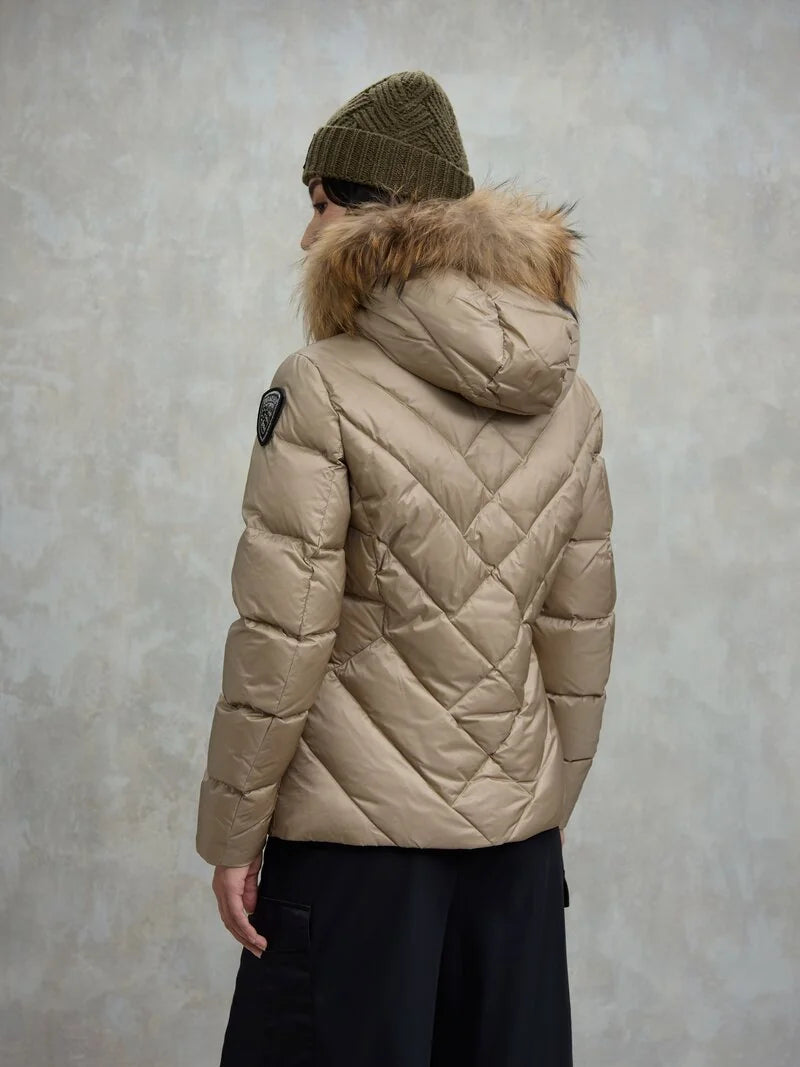 Blauer piumino donna Alicia trapuntato beige con cappuccio e bordo in pelliccia dietro