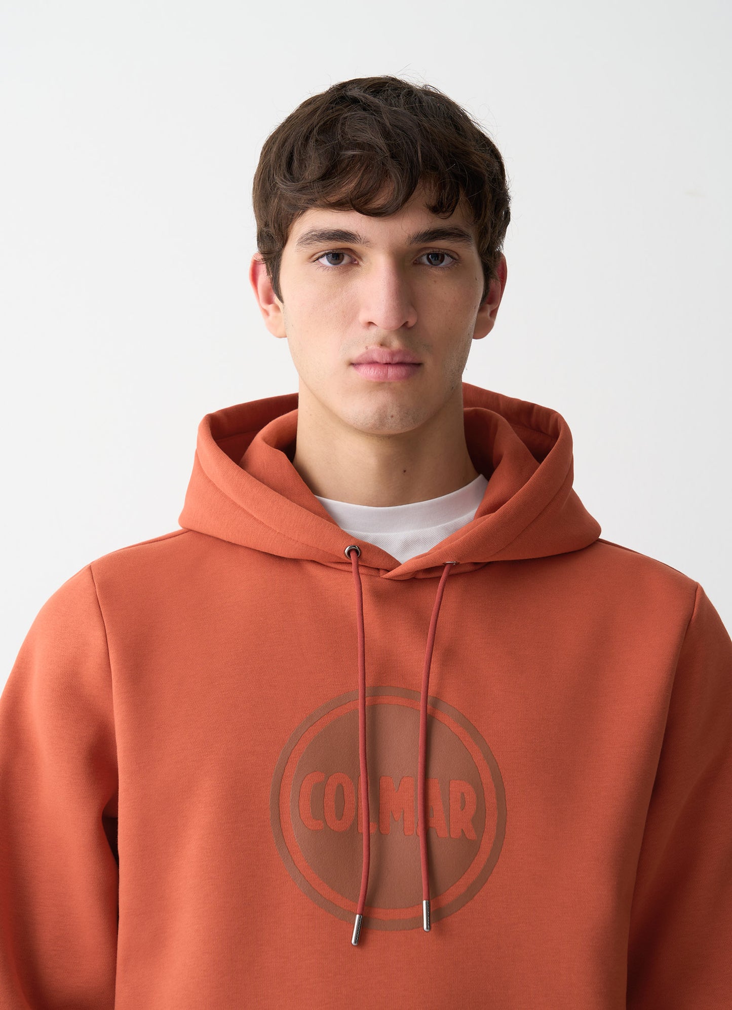 Felpa uomo Colmar Originals in cotone felpato rosso goji con cappuccio e logo frontale dettaglio