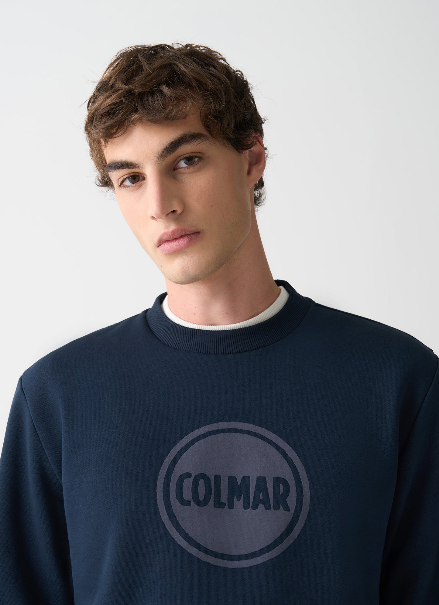 Felpa uomo Colmar Originals girocollo blu in cotone felpato con logo frontale dettaglio logo