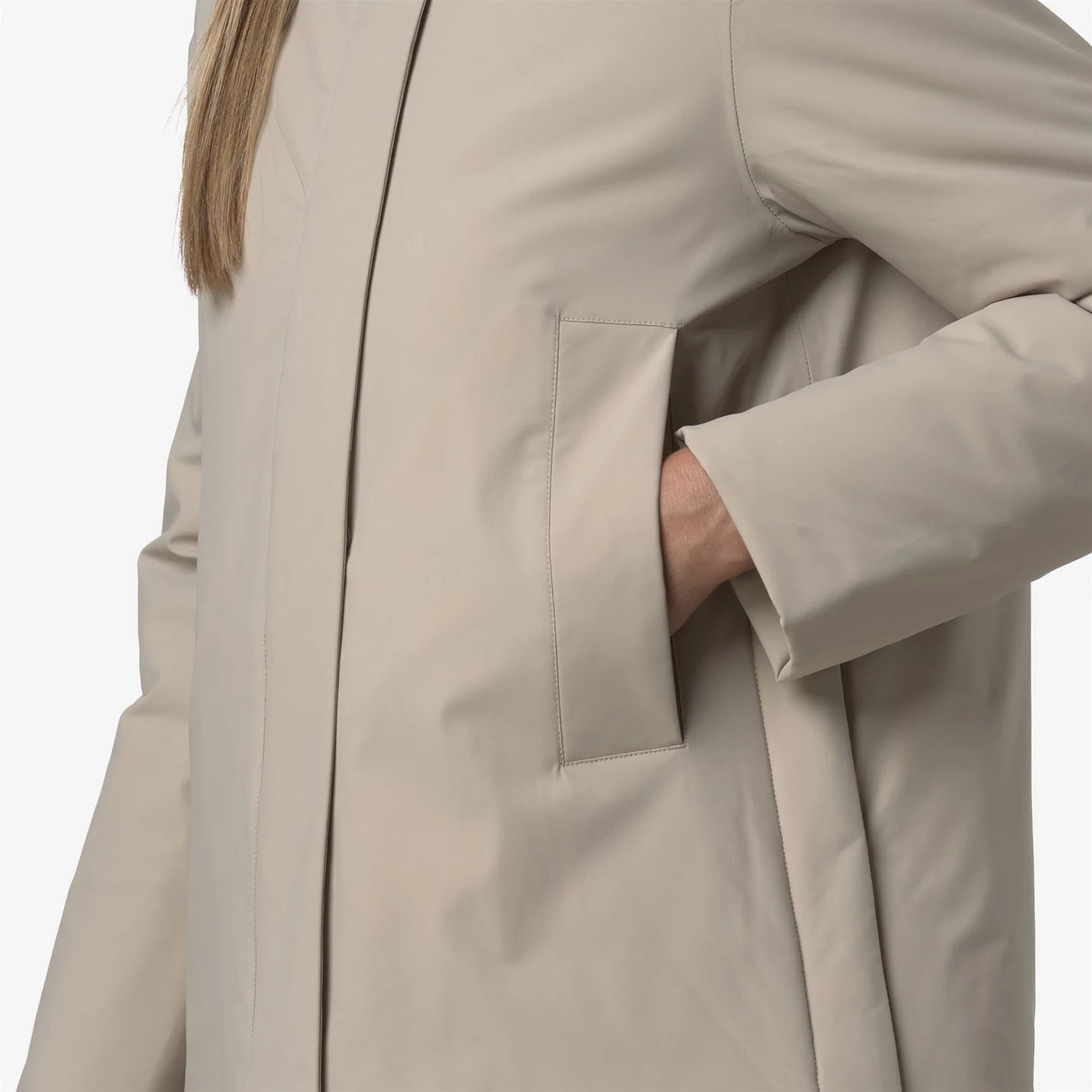 kway-giacca-donna-marletta-st-warm-corta-impermeabile-beige con cappuccio dettaglio