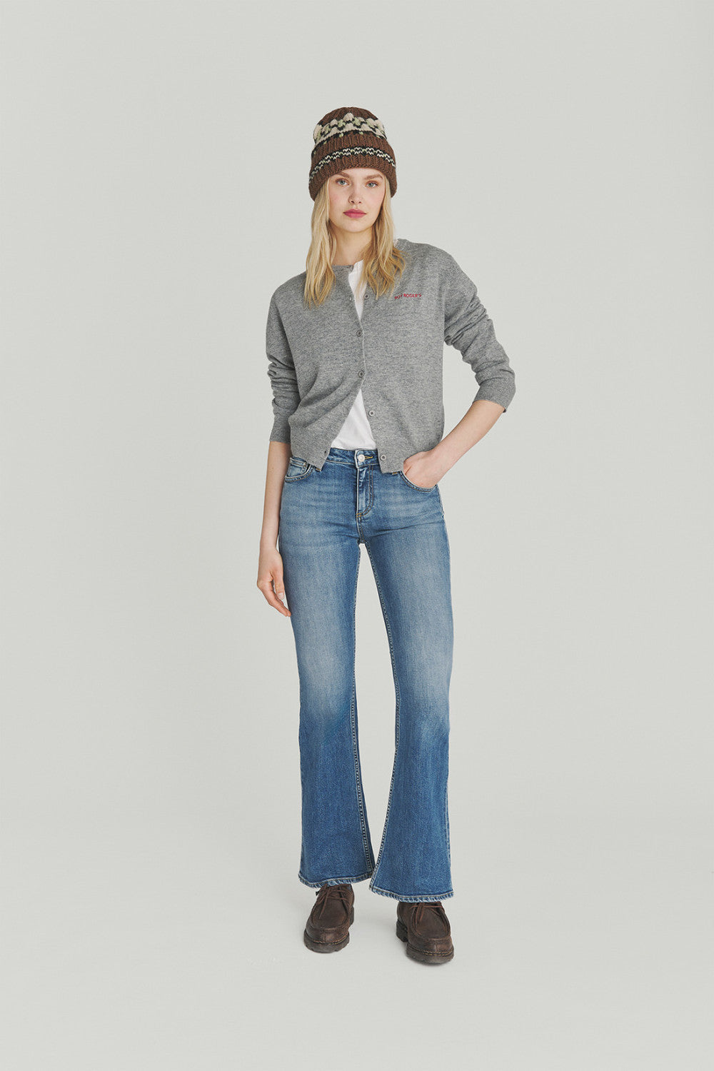 Jeans donna Roy Roger's New Roy Downtown bootcut in denim lavaggio medio indossati