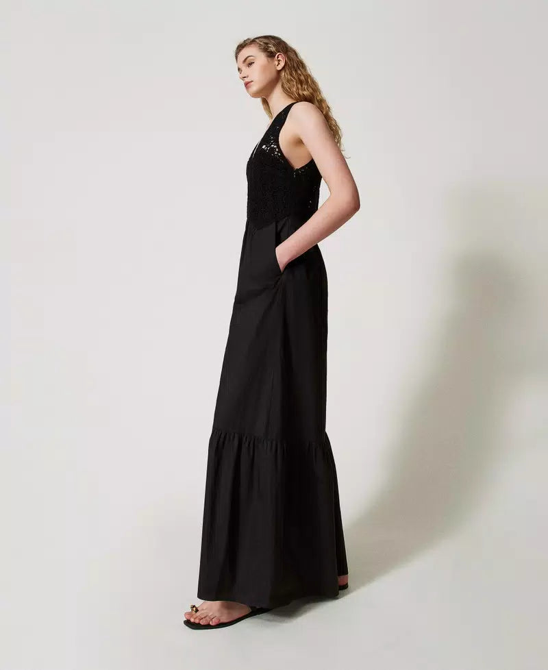 Tuta lunga donna Twinset in popeline nero con gilet crochet e linea morbida lato