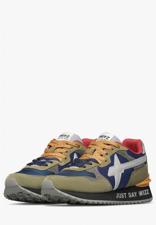 Sneakers uomo W6YZ YAK-M in suede e tessuto tecnico verde-blu con suola nera ultraleggera e dettagli a contrasto vista lato