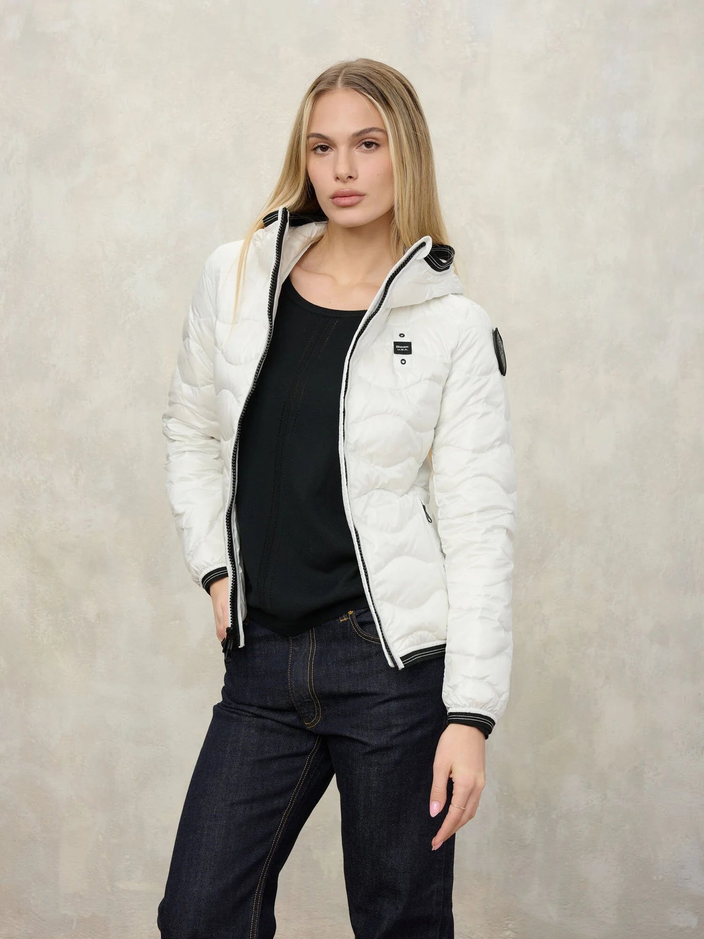 blauer piumino donna bianco con cappuccio camelia frontale