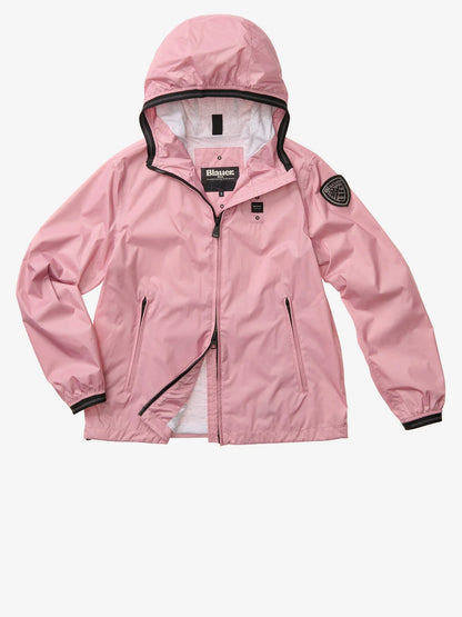 dettaglio patch logo blauer giacca donna