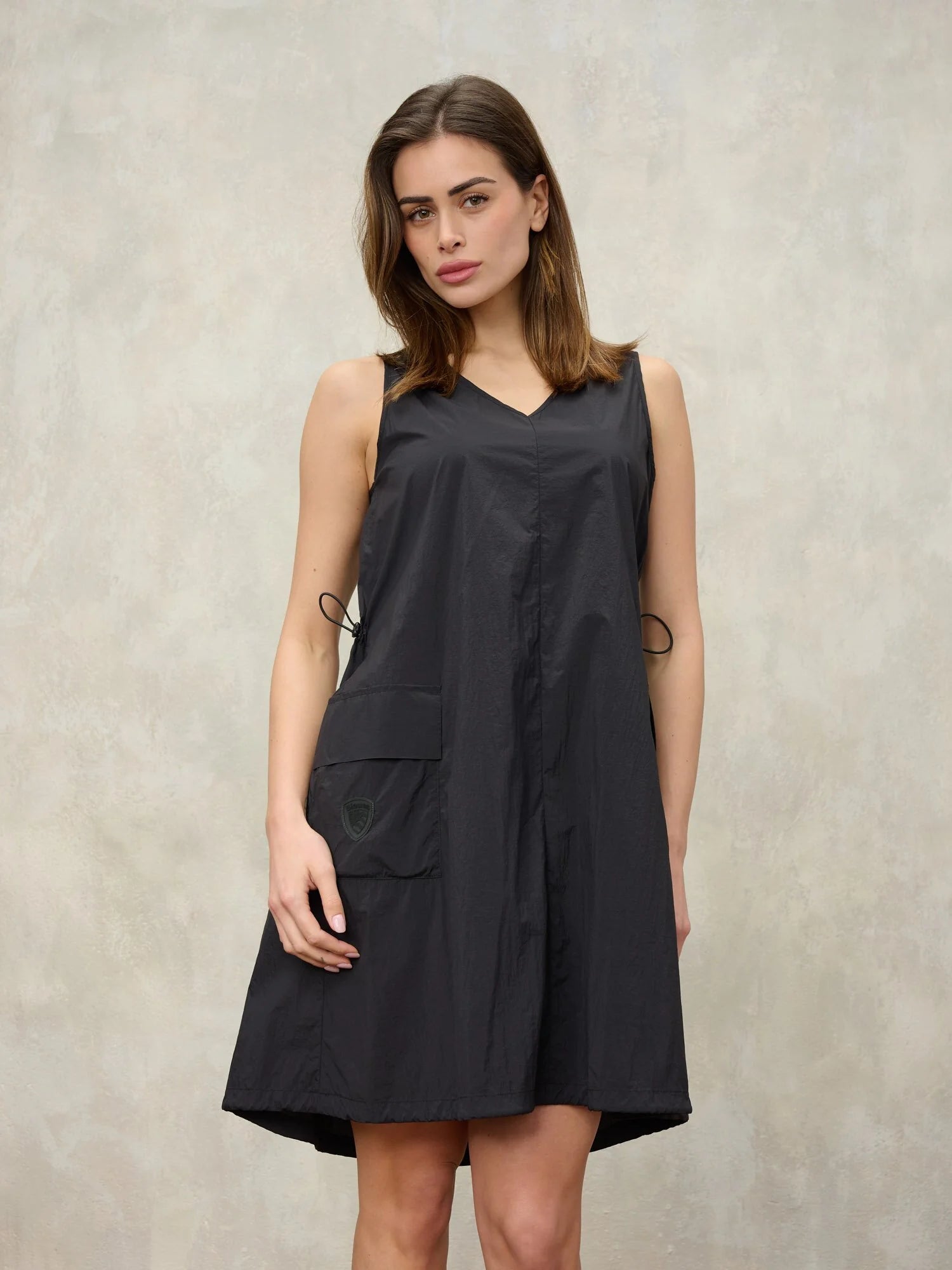 Abito Blauer donna nero senza maniche vista frontale