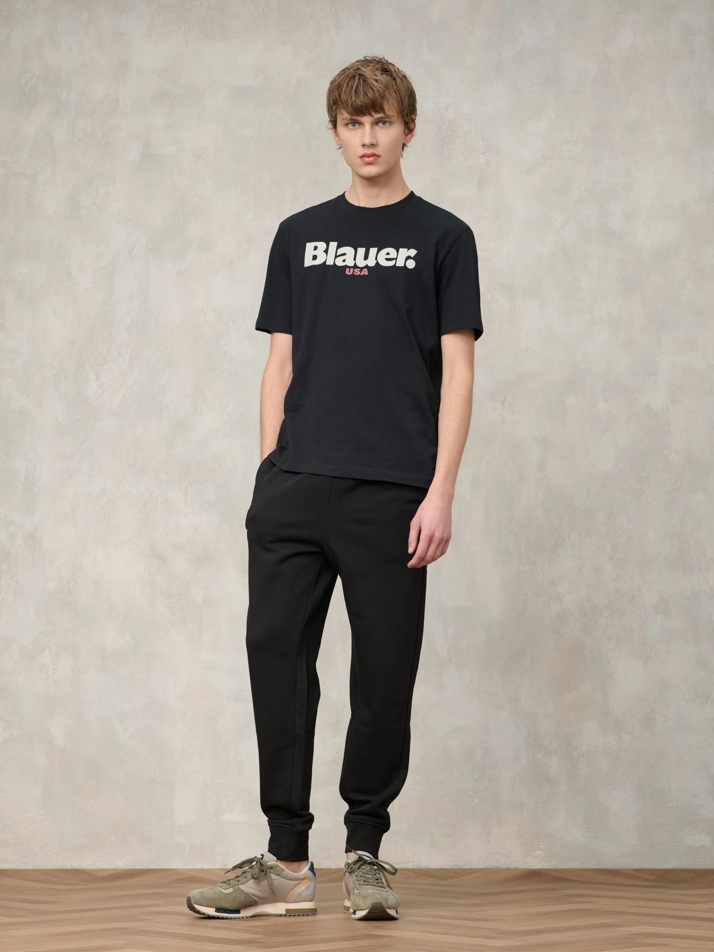 Men's T-shirt Blauer Ernst 26SBLUH02299 with front logo – Black