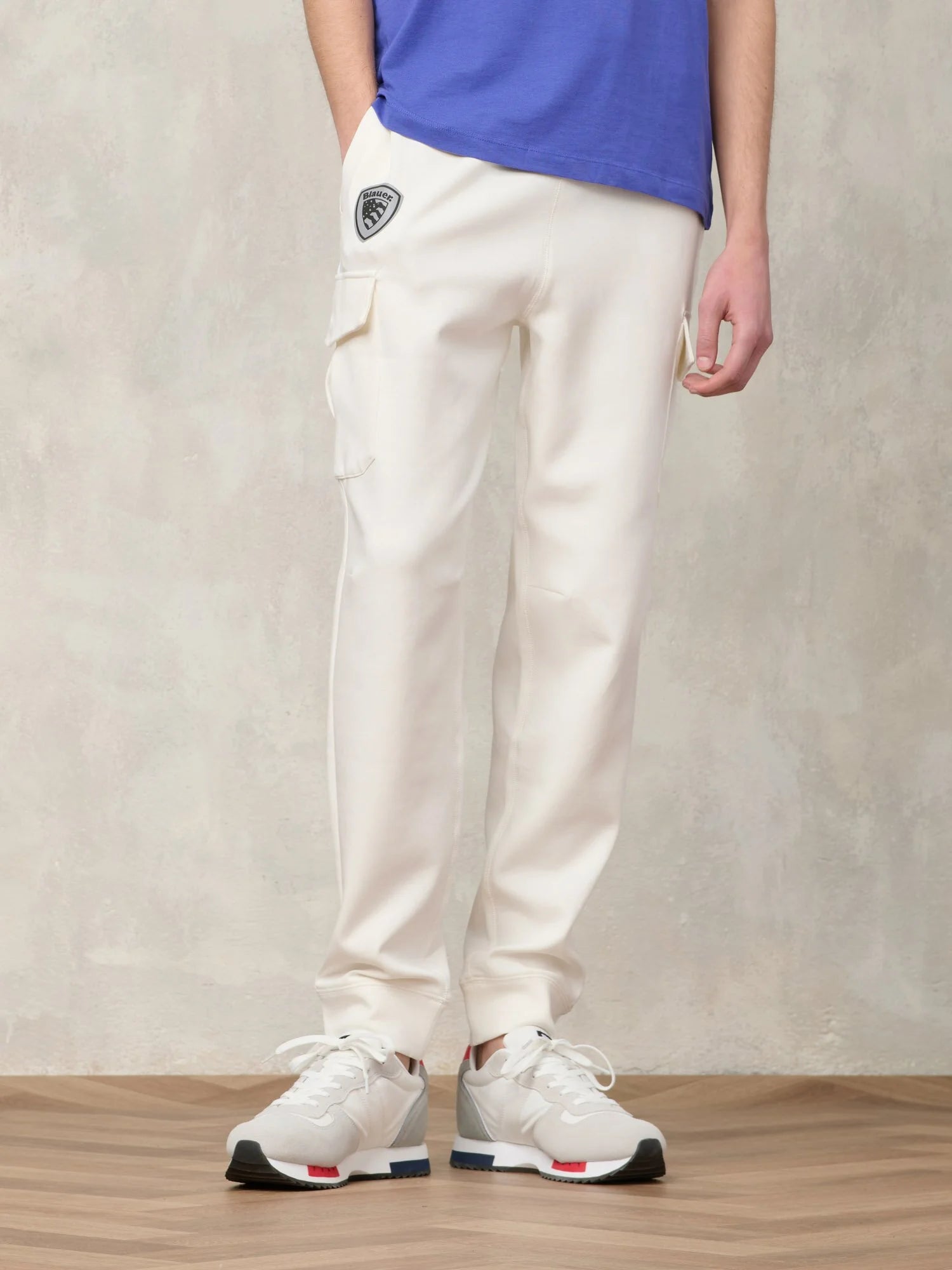 Pantalone cargo Blauer uomo bianco panna vista frontale