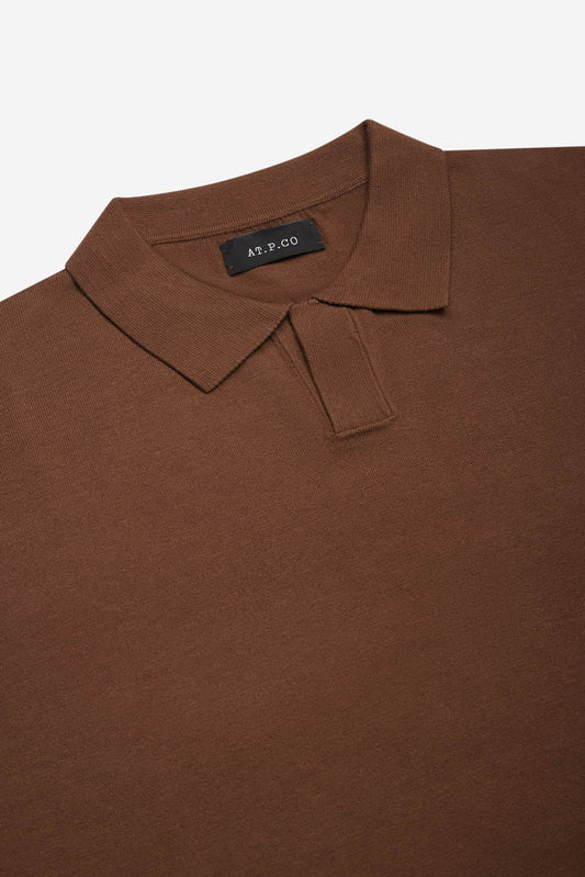 dettaglio polo uomo AT.P.CO lavorazione rasata cotone crêpe collo senza bottoni