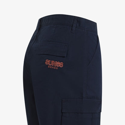 dettaglio bermuda cargo sun68 logo fluo