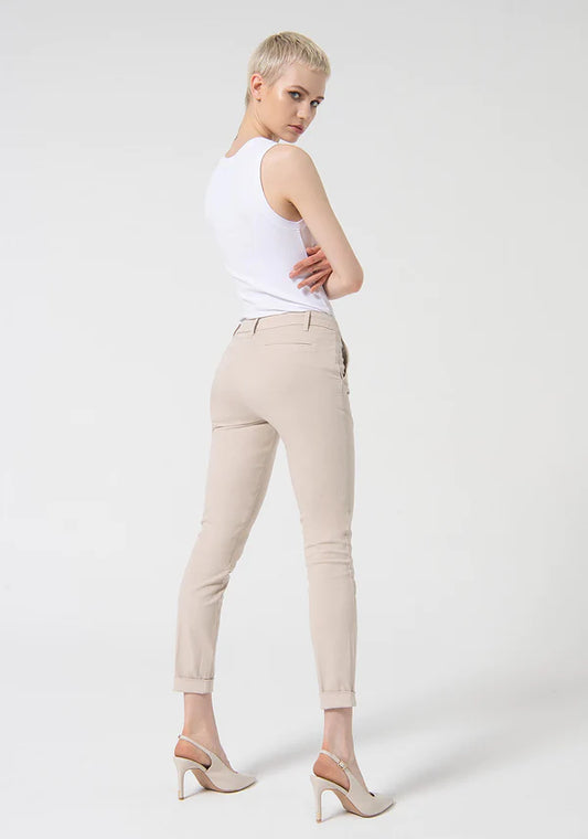 Fracomina Women's Trousers Regular Chino Trousers in Gabardine 