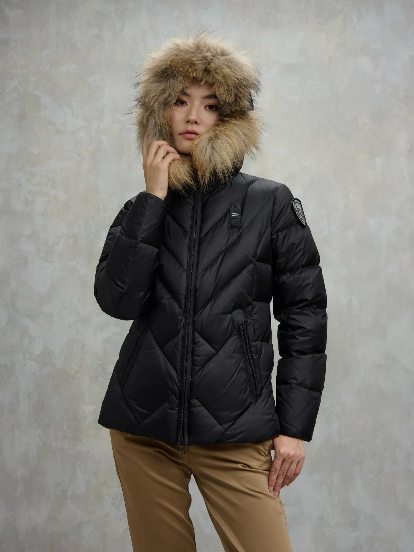 Blauer giubbino donna a linee geometriche Alicia 
25WBLDC03097-006047 999EI