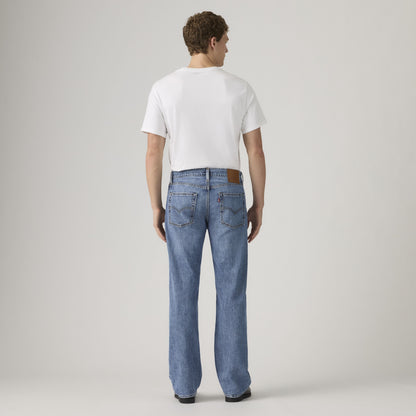 levis jeans uomo 555 relaxed straight blu indossati vista posteriore