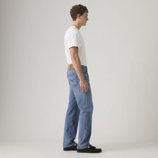 levis jeans uomo 555 relaxed straight blu indossati vista laterale