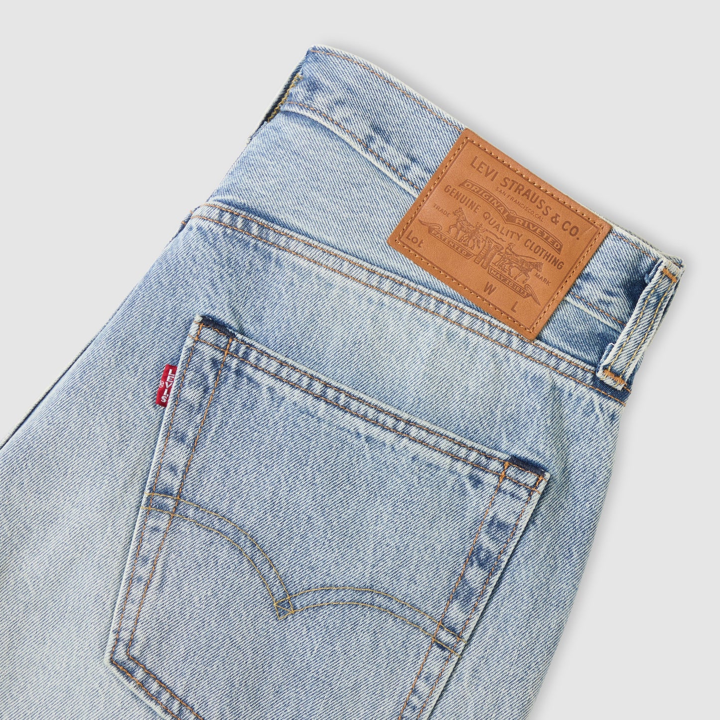 Bermuda uomo Levi's 468 Loose denim blu chiaro oversize