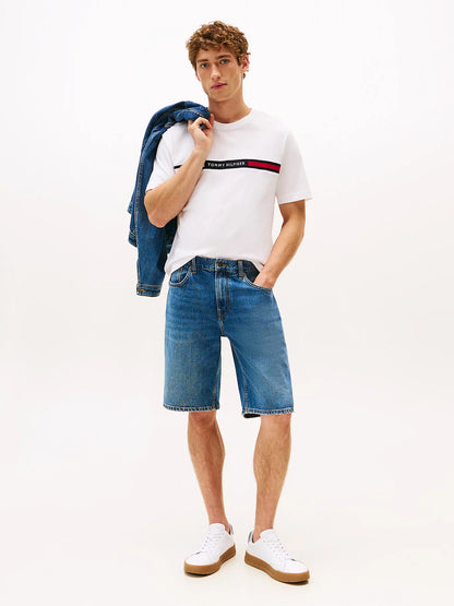 outfit uomo t shirt Tommy Hilfiger con jeans casual
