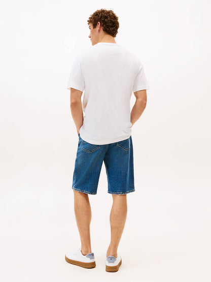 dettaglio fascia iconica Tommy Hilfiger con logo ricamato