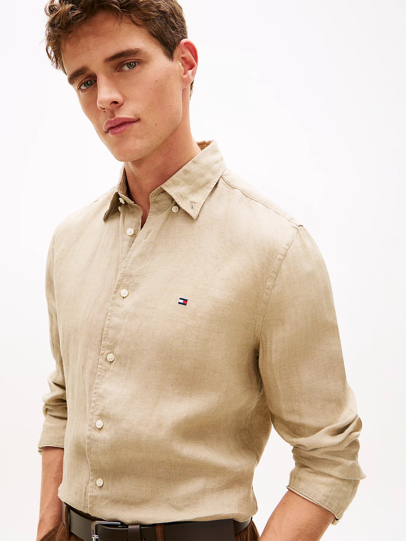 Camicia uomo Tommy Hilfiger in lino regular fit beige MW0MW41530RBT