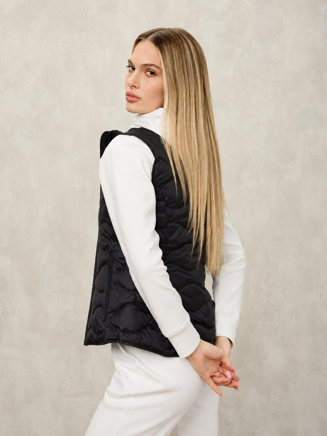 Blauer Piumino Donna smanicato ad onde mod. Venice 26SBLDX03166_007455_999
