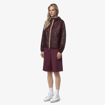 outfit donna con giacca K-Way Laurette primavera estate