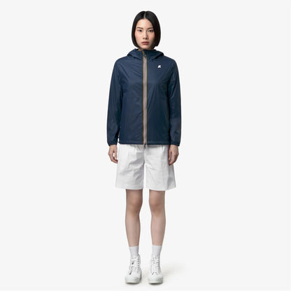 k-way giacca unisex jake con cappuccio indossata