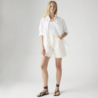 Short Levi’s oversize donna vita alta denim bianco vista frontale
