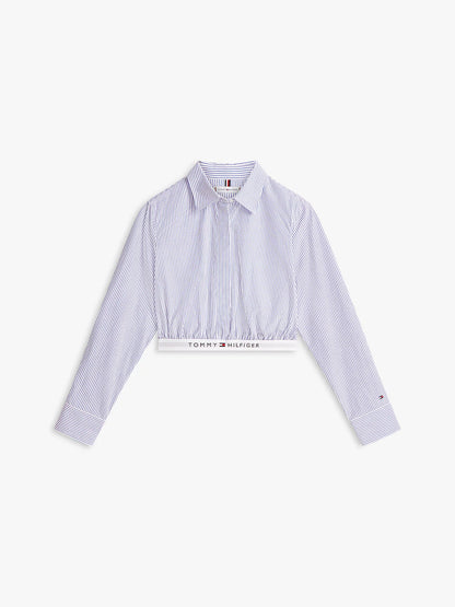 dettaglio camicia Tommy Hilfiger bandierina ricamata manica