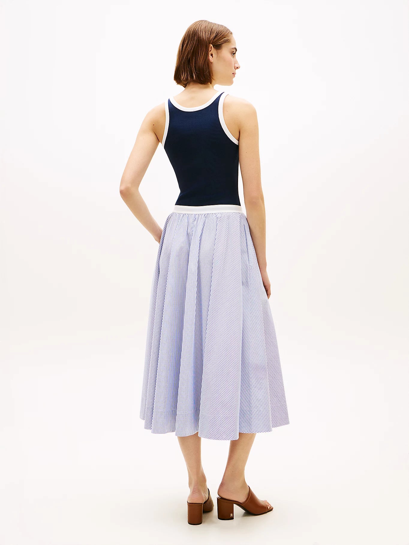 outfit donna con gonna midi Tommy Hilfiger cotone look estivo