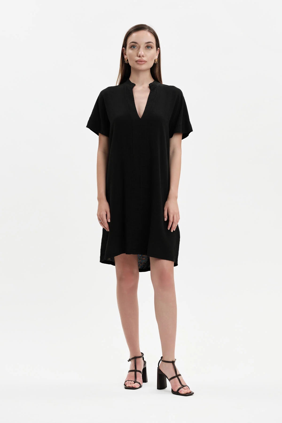 Abito corto donna White Wise nero in cotone scollo a V
