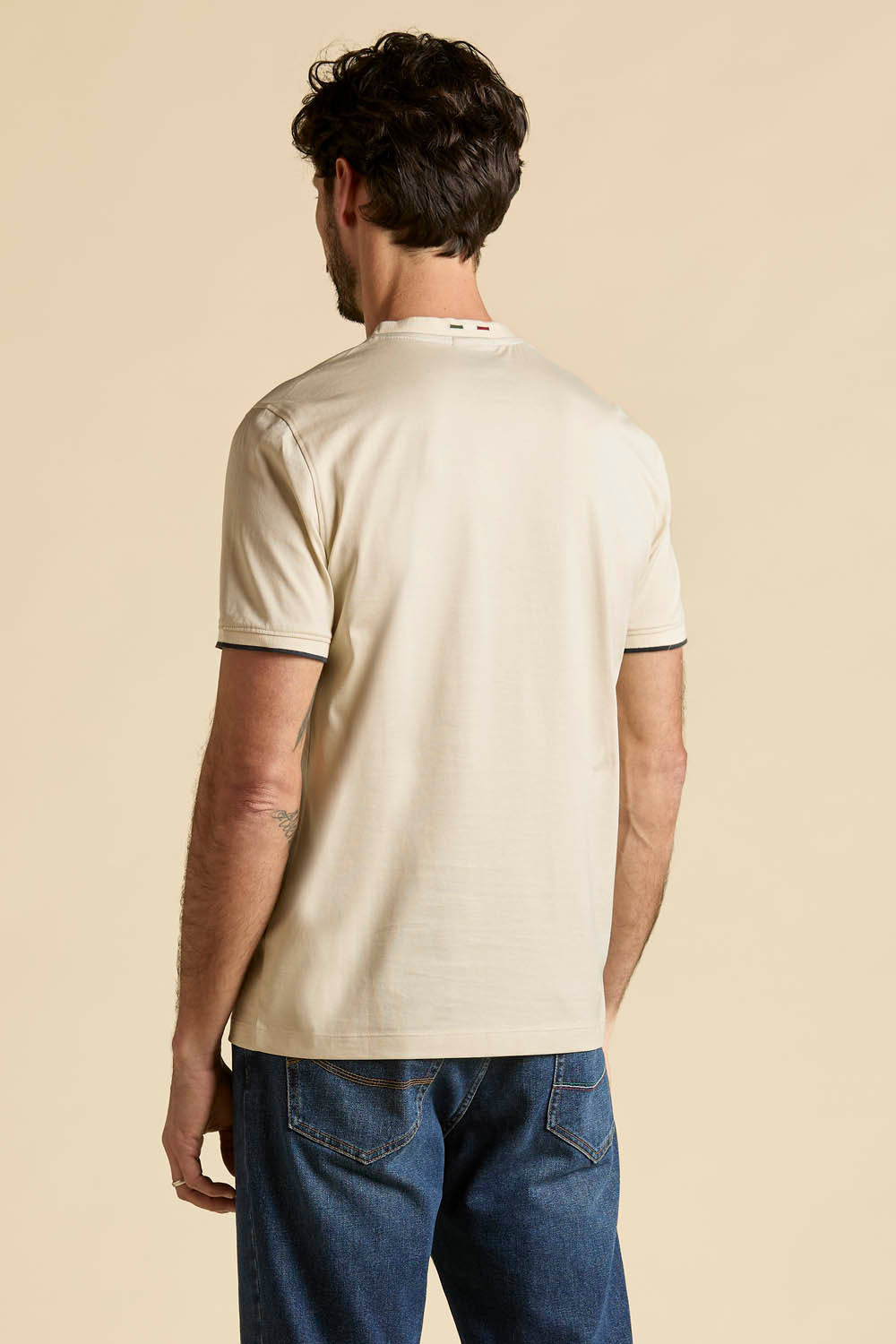 T-shirt uomo Aeronautica Militare vista posteriore