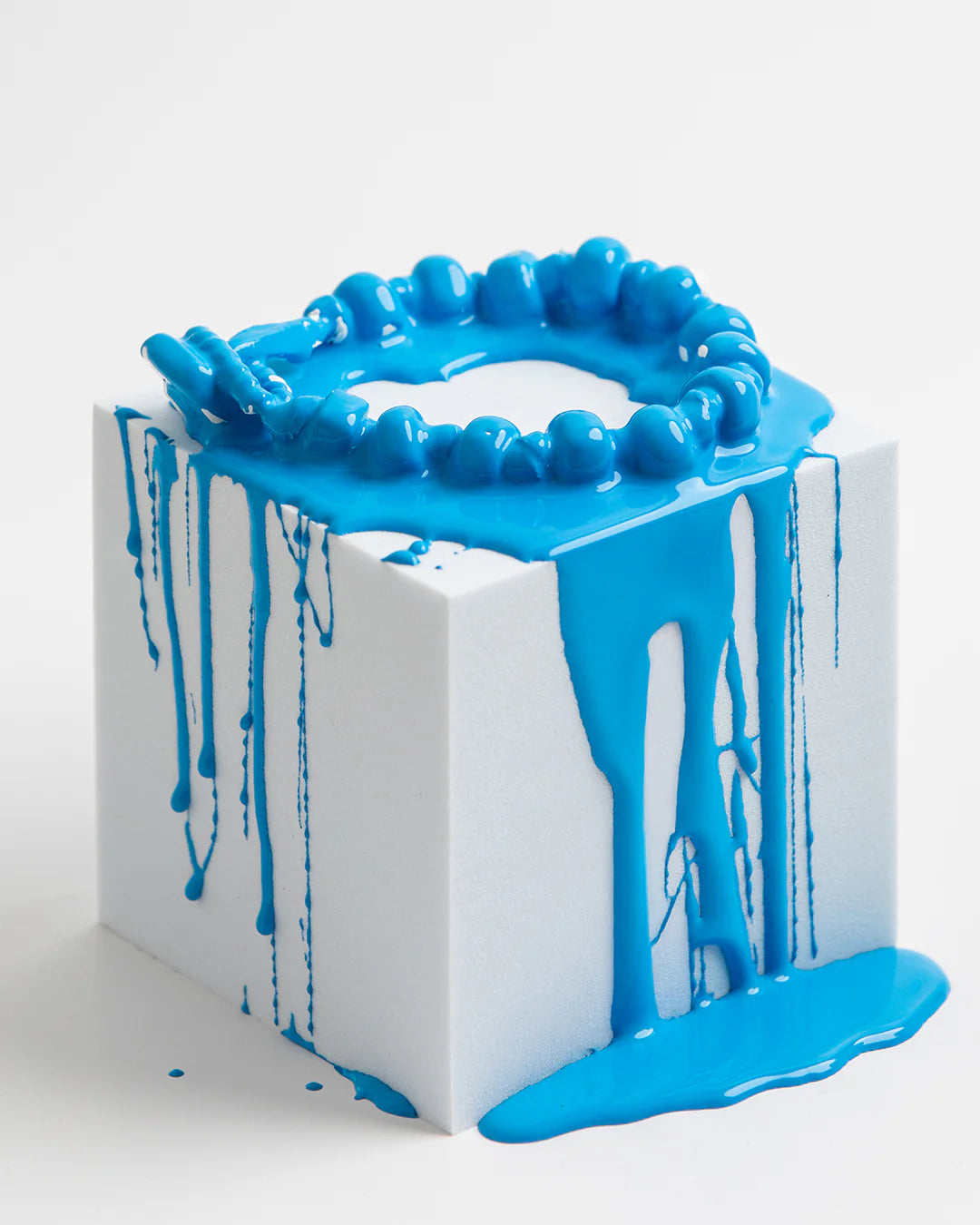 Braccialetto Aua Cielo unisex in vetro azzurro con cordoncino cerato e dado in argento 925 lato