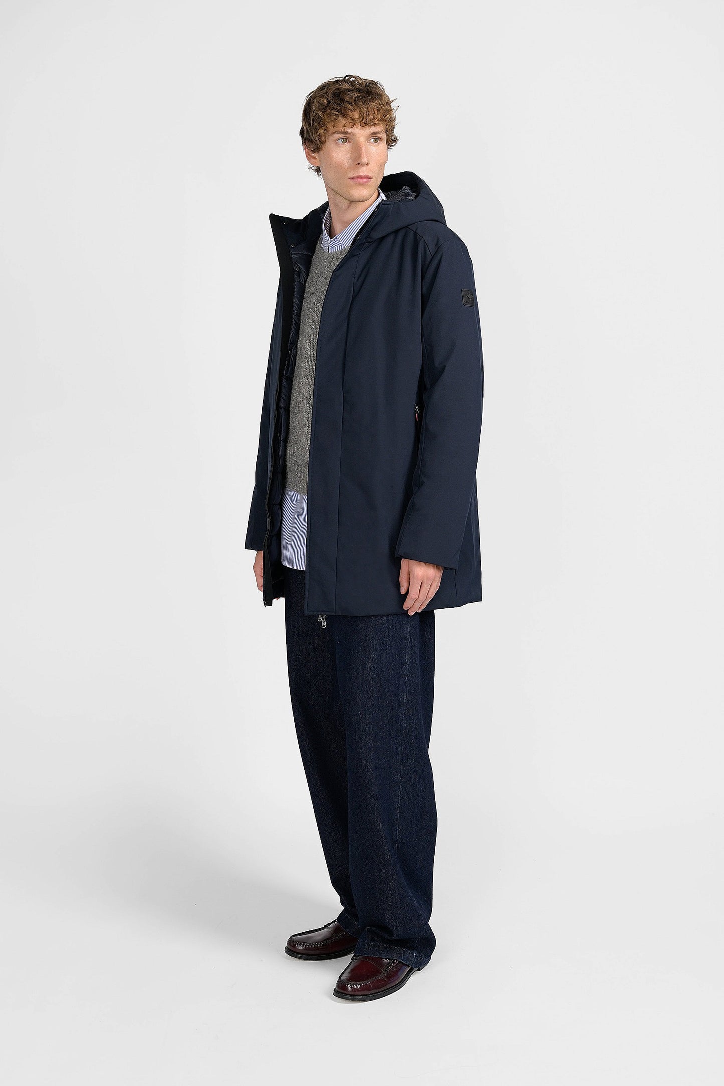 Giacca uomo Canadian St. John navy con cappuccio e zip doppio cursore indossato lato