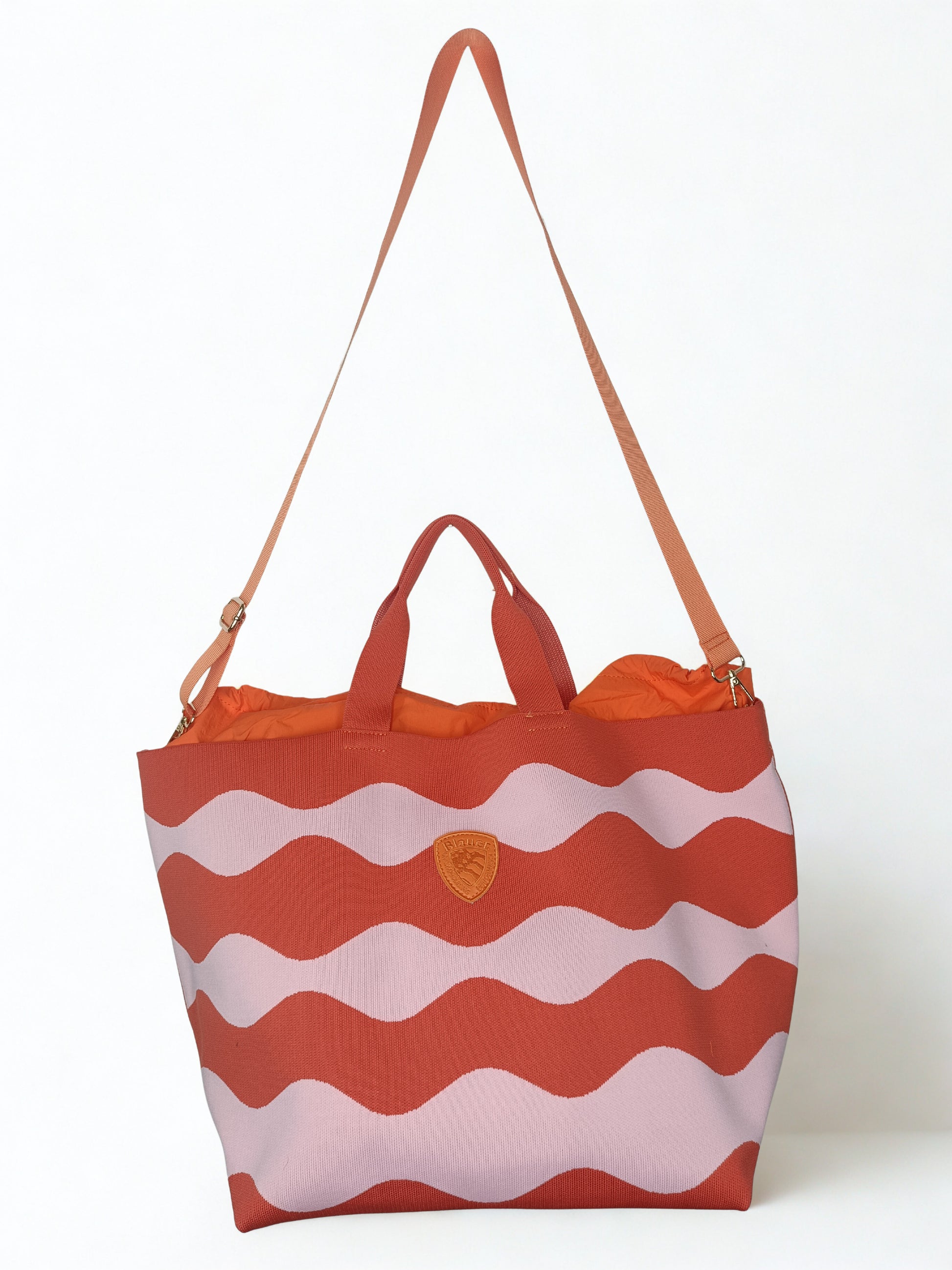 borsa blauer motivo ondulato vista frontale con tracolla