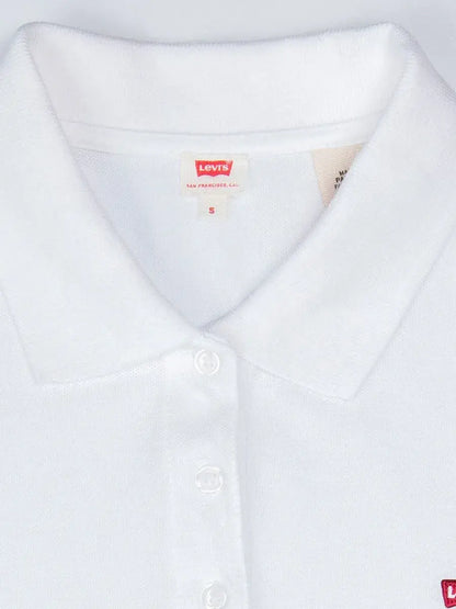 Dettaglio colletto polo Levi’s donna bianca