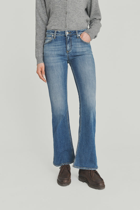 Jeans donna Roy Roger's New Roy Downtown bootcut in denim lavaggio medio