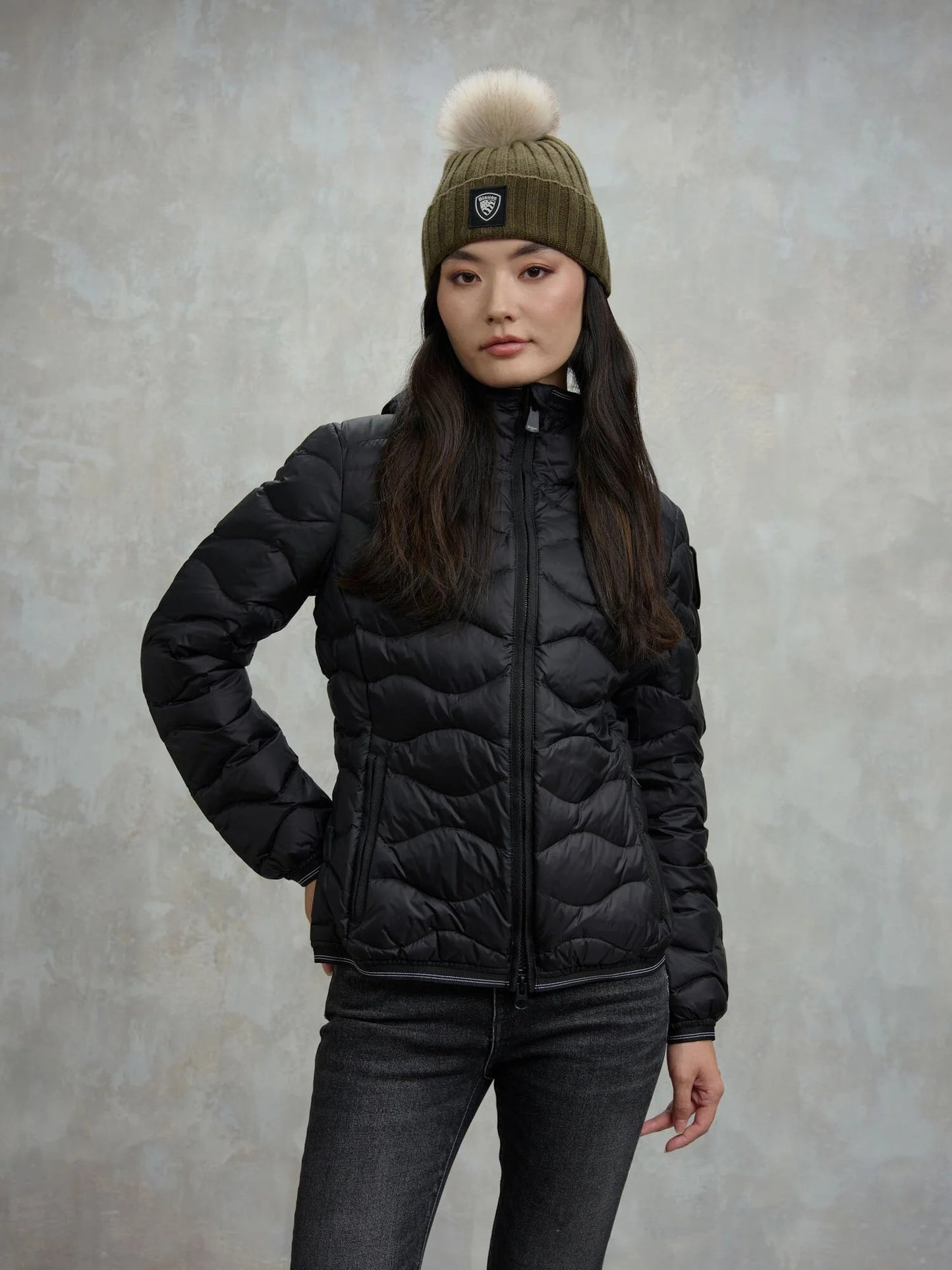 Blauer giubbino donna ad onde Camelia
25WBLDC03095-006047 999EI