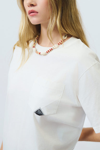 dettaglio label Roy Roger’s su tasca t-shirt donna