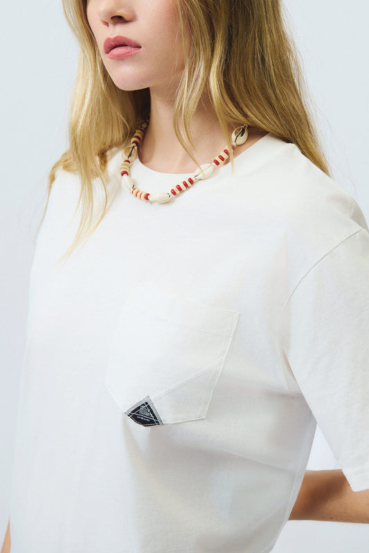 dettaglio label Roy Roger’s su tasca t-shirt donna