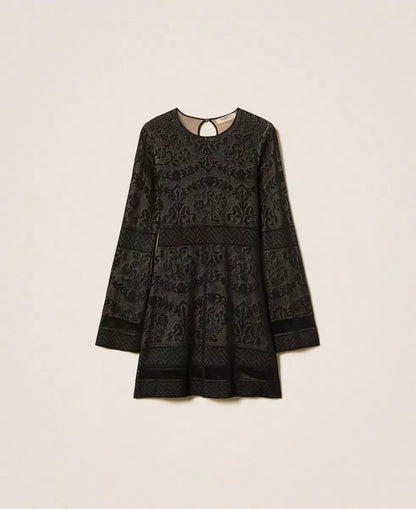 Twinset abito corto donna in maglia traforata nero con maniche lunghe e gonna morbida fronte